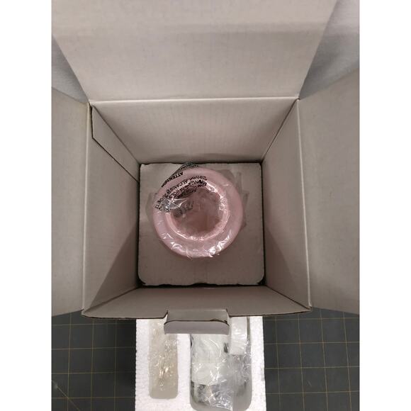 Scentsy Wispy Willow Mini Warmer Pink Frosted Glass with Leaves New Open box - Picture 4 of 9